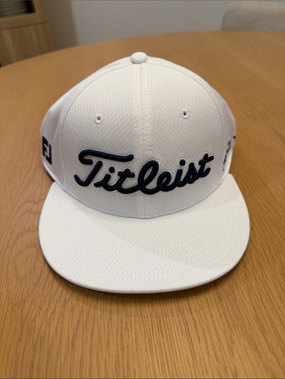 Brand New Titleist Tour Elite Flat Bill Golf SnapBack